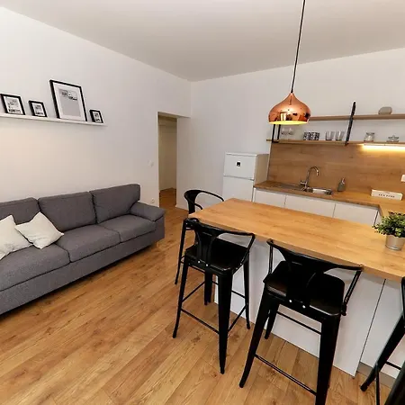 Meri-puntamika Apartamento *